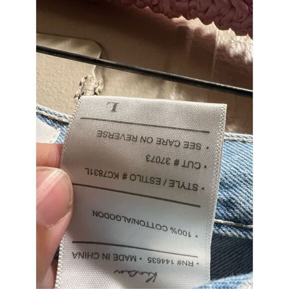 Kancan Jean Shorts Woman’s Size Large - Picture 6 of 10